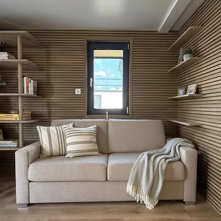 Prestige Yacht Budapesta