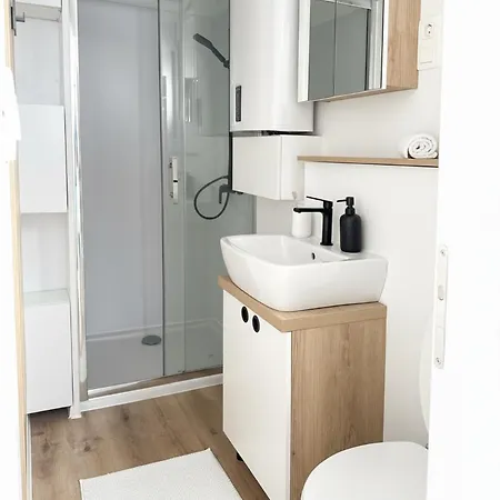 Complex Prestige Yacht Budapesta