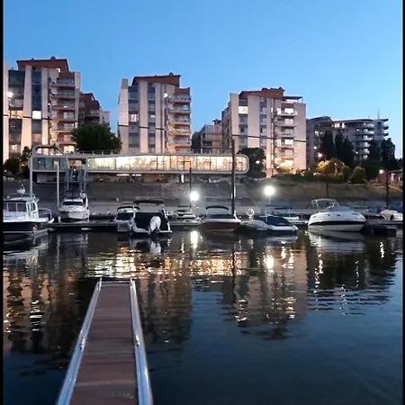 Prestige Yacht * بودابست