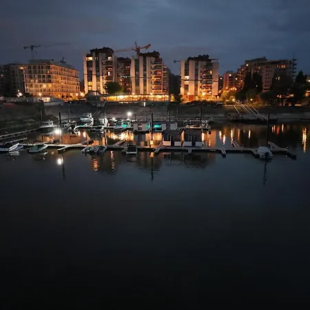 Prestige Yacht Complex *