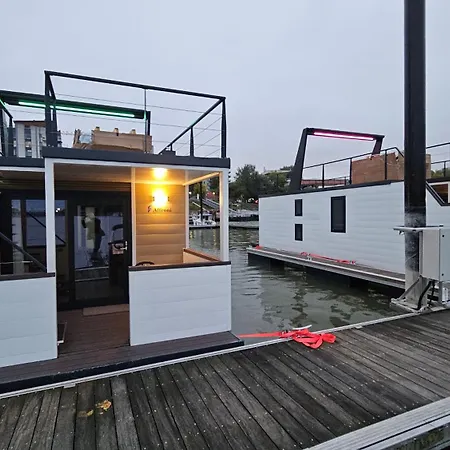 Prestige Yacht 리조트 부다페스트