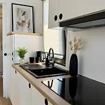Prestige Yacht Semesteranläggning (resort) Budapest