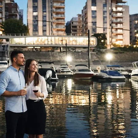 Prestige Yacht Θέρετρο *