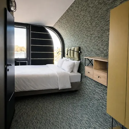 Resort Prestige Yacht Budapest