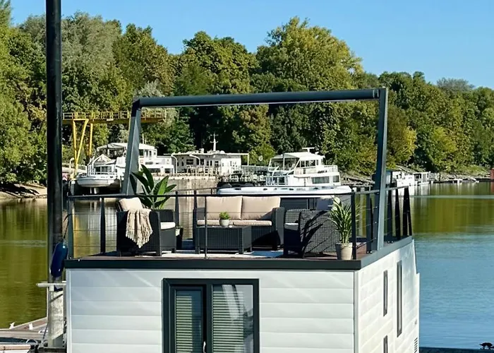 Prestige Yacht Θέρετρο