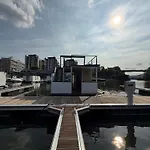 Prestige Yacht * Budapest